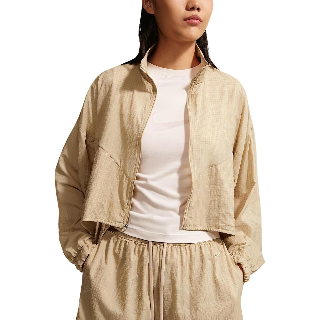 Nike Solid Lightweight Comfortable Tear-Resistant Jacket Women jackets IF0588248
