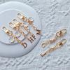 Metal Daisy Letter Keychain Fashion A-Z 26 Letters Keyring Charms Mobile Phone Key Holders Bag Pendant Accessories Couple Gift