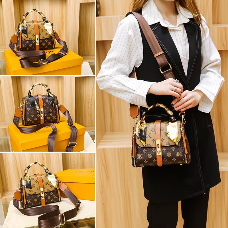 Bags Women's Autumn and Winter New Trendy High-end Large-capacity Handbags Commuter Shoulder Tote Bags Small Square Bags