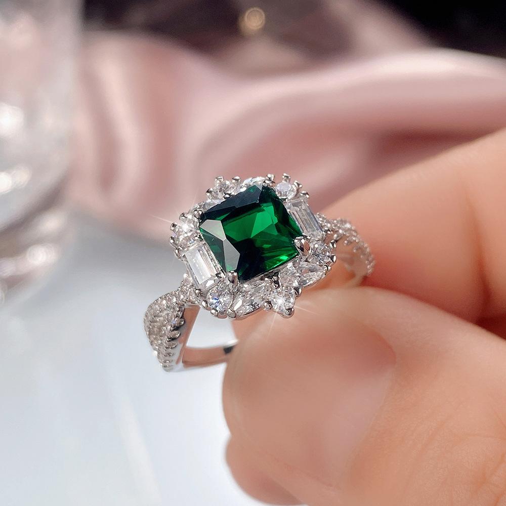 Seiko Deluxe Grandmother Green Princess Square Zircon Wedding Ring, Fashion Ladies Engagement Ring