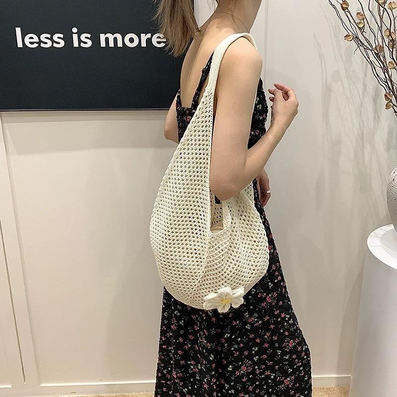 Large-capacity Woven Hollowed-out Underarm Tote Bag Women's Commuter Single-shoulder Beach Vacation Bag