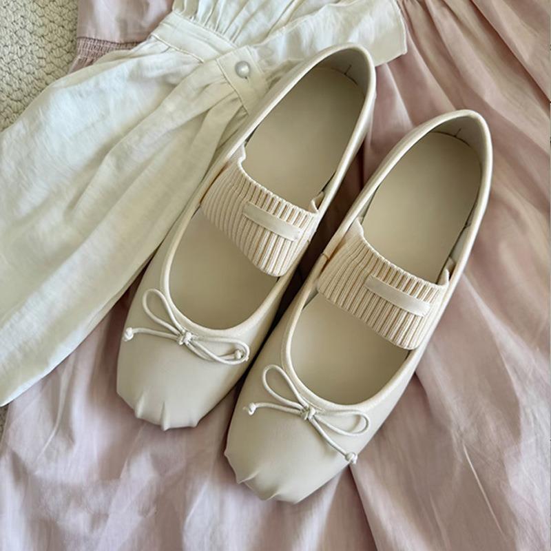 Pig nose fashion light mouth bow ballet shoes flat new single shoes women Mary Jane shoes niche comfortable
