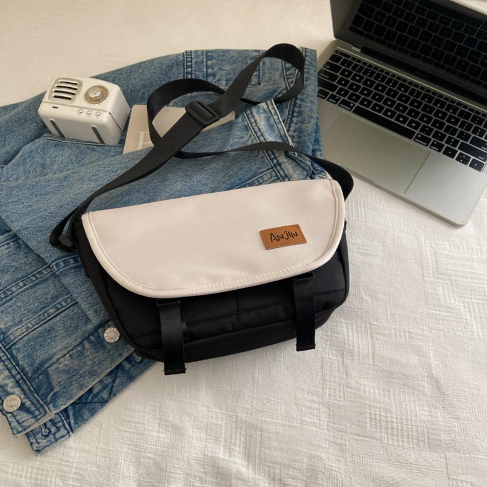 Large Capacity Women Shoulder Bag Korean Style Mailman Bag Casual Nylon Messenger Bag  Outdoor