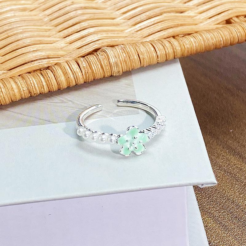 Spring Flowers Are Brilliant, Exquisite Multi-Colored Daisy Flowers, Pearl Rings, Light Luxury, High-End, Niche Design Rings