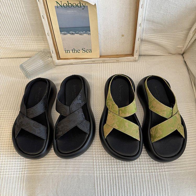 2025 spring and summer new slippers women's middle heel T-shaped muffin sole comfortable soft sole non-slip women's shoes one-word slippers