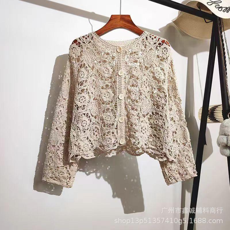 Huge good-looking crochet top for women with early autumn new models with suspender skirt, small shawl, lace blouse jacket