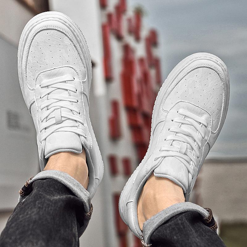 Fashion Men Sport Men Casual Flats Male Casual Vulcanize Shoes Comfortable Sneakers Lace-Up Skate Shoes Fashion Breathable Running Shoes