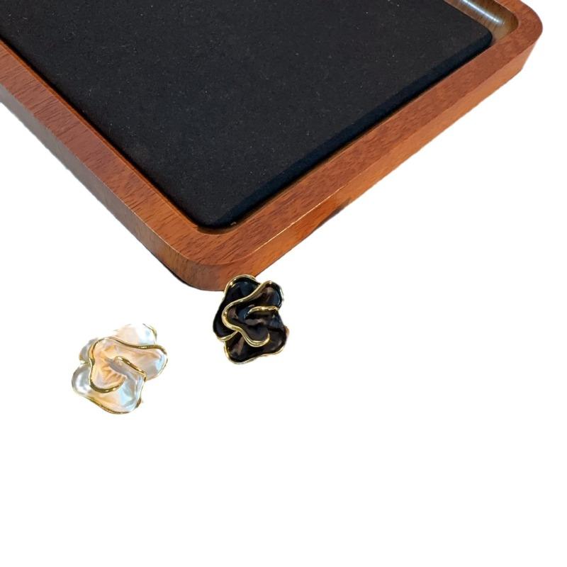 Kubischer Kamelienblüten-Ohrstecker für Damen Einzigartiges Design Temperamentvoller Ohrring Täglicher Temperamentvoller Ohrschmuck Sanftes Mädchengeschenk