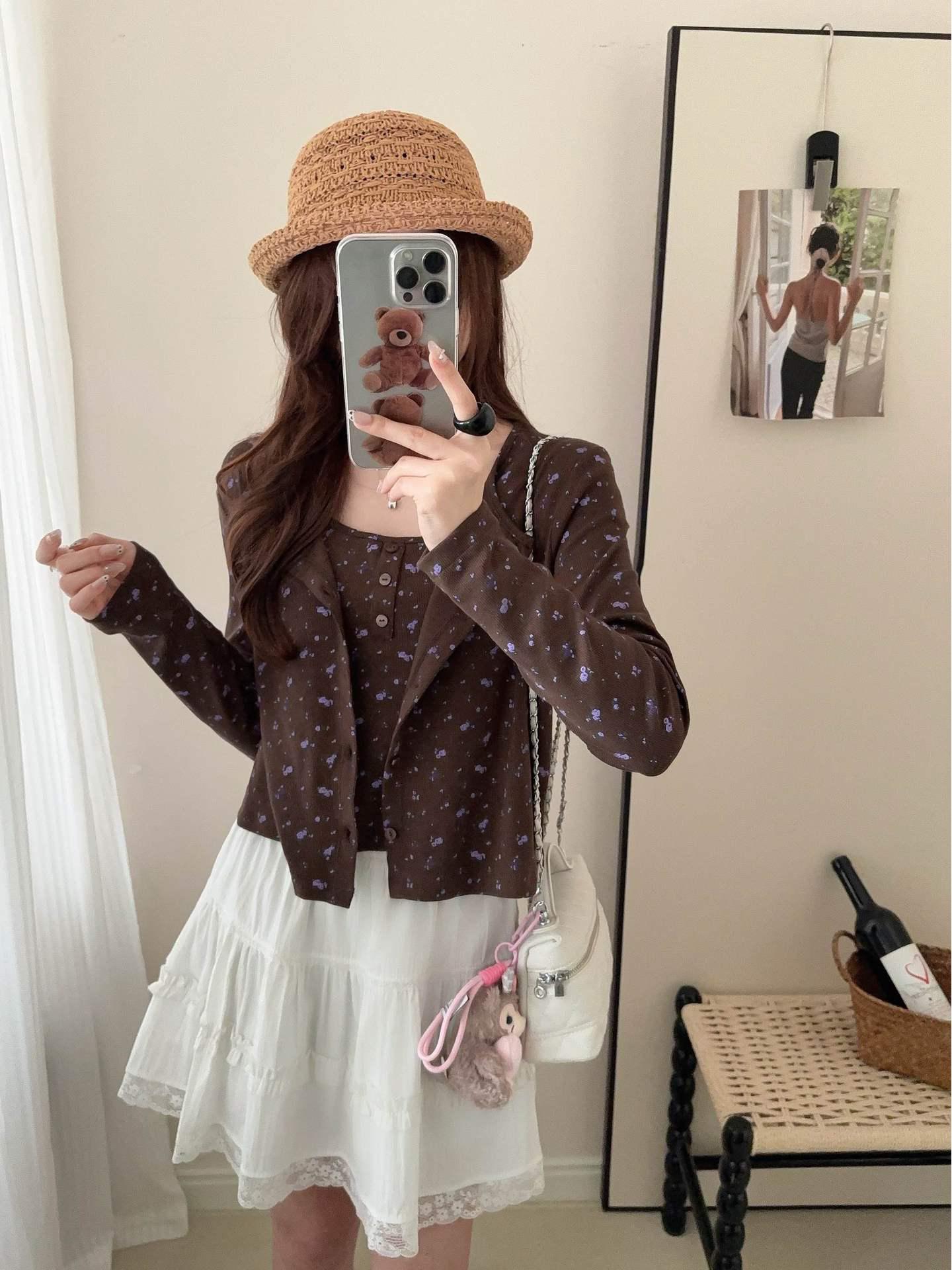 

Korean Style Casual Two-Piece Camisole and Cardigan Set for Women - Slimming Spring Shawl Top Large