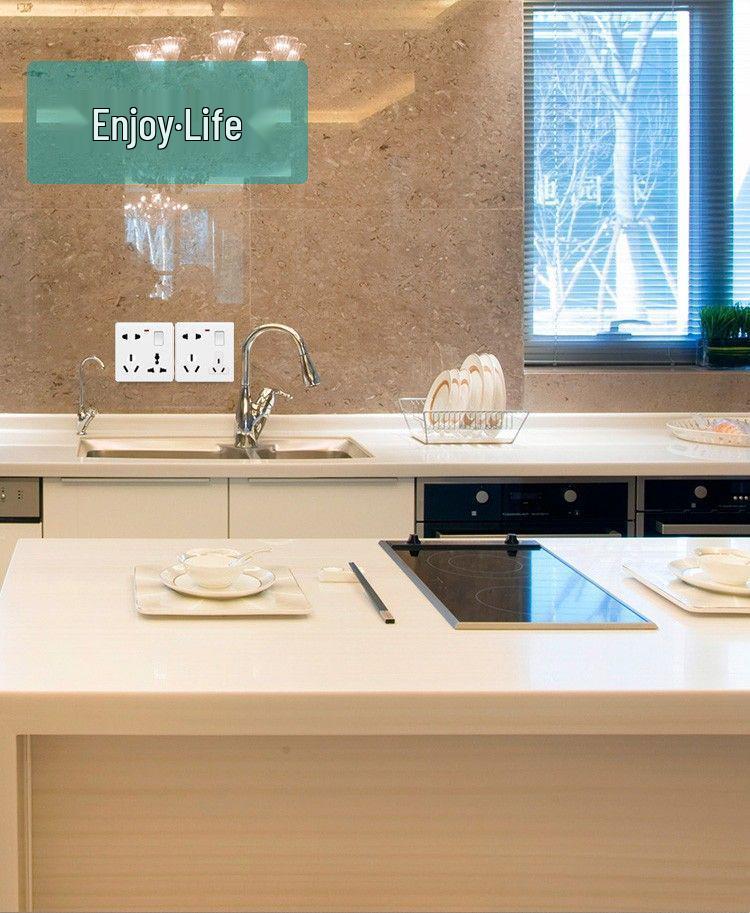 Weiße Wandmontage-Schaltersteckdose mit mehreren Löchern für Hochleistungs-Klimaanlagen