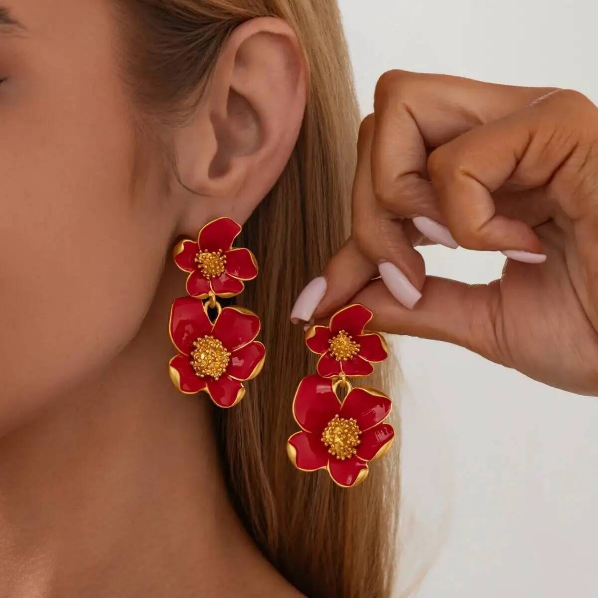 

SHIXIN Vintage Exquisite DoubleLayer Oil Dripping Flower Stud Earring Women Romantic Trendy Piercing Ear Daily Wear Jewelry Gift красный