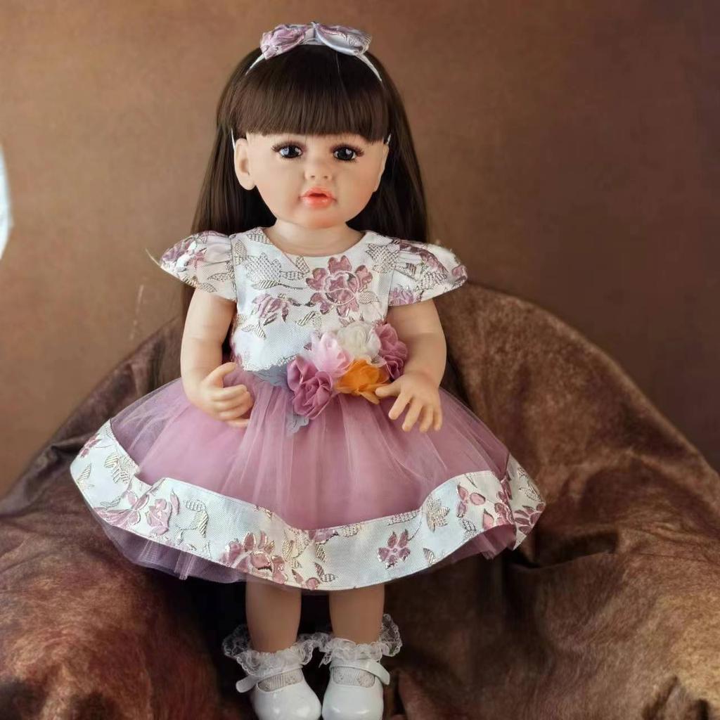 Stilig gjenfødt babydukke Realistisk 55 cm prinsesse nyfødt dukker Langt hår Bebe leketøy Elegant kjole Barnebursdag Julegaver