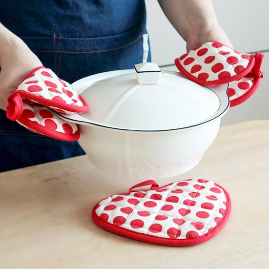 2-in-1 Anti-Scalding Gloves Double Layer Cotton Insulation Pads High Temperature Resistant Oven Mitts for Baking Kitchen