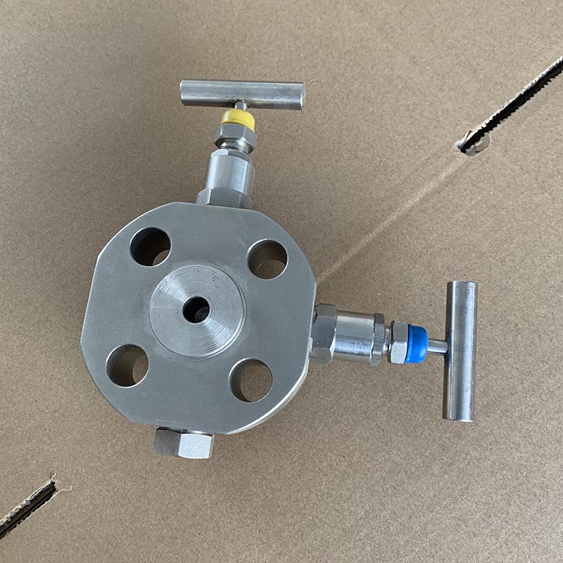 Flanged Globe Two-Valve Manifold for Natural Gas Pipeline Isolation and Venting