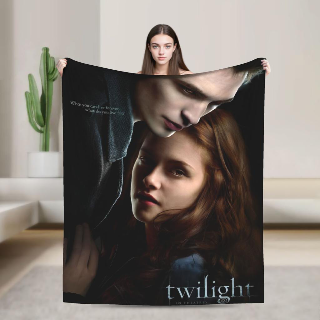 Twilight Saga Jacob Wolf Moon Loca Velvet Throw Fashion Blankets Retro Movie for Home Knitted Fashion Blanket Car Lightweight Portable Quilt