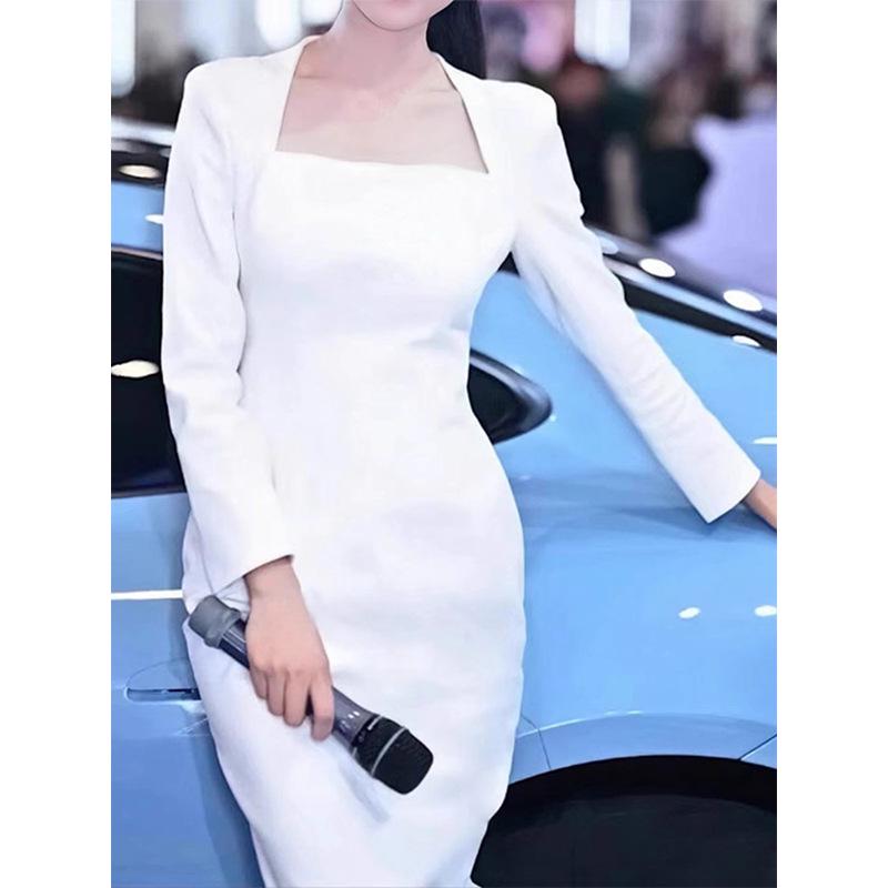 Elegantes weißes Abendkleid: Neuer Stil für Bankette und Jahrestagungen - Eine einfache, großzügige Wahl des Gastgebers