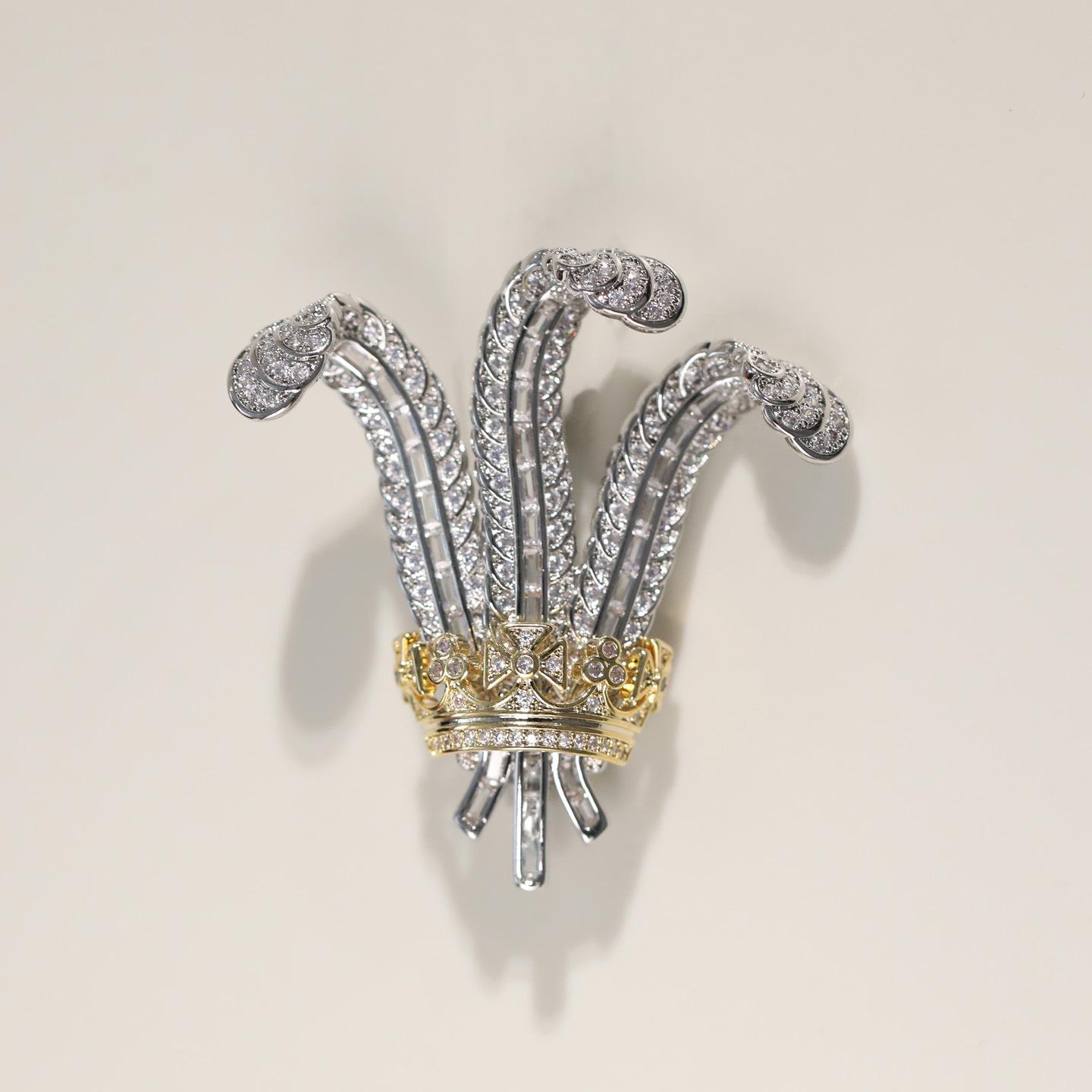 European Antique Duchess of Windsor Diamond Feather Brooch
