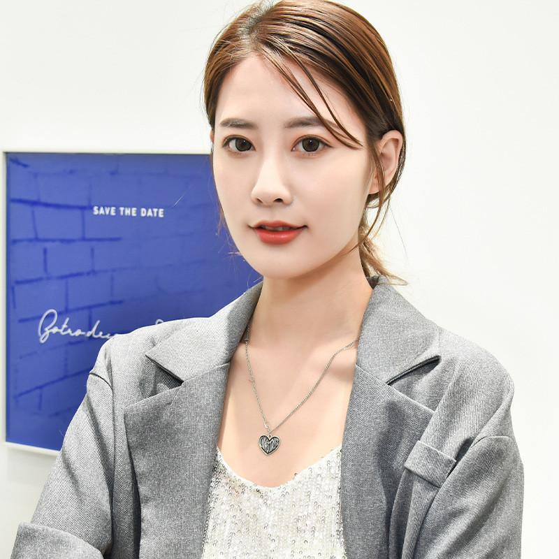 Is Precious Luv True Heart Logo Chain Necklace Distinctive Titanium Steel Jewelry Women For