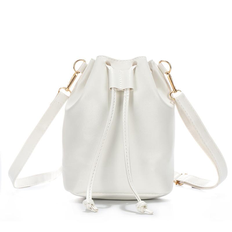 

Маленькая свежая сумка-ведро на кулиске 2025 сумка-мессенджер женская модная повседневная сумка для телефона и мелочи белый