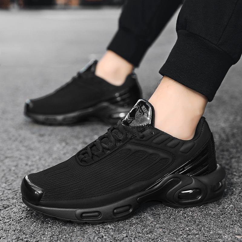 Spring new breathable men's shoes trendy air cushion shoes running shoes men's sports shoes casual mesh shoes
