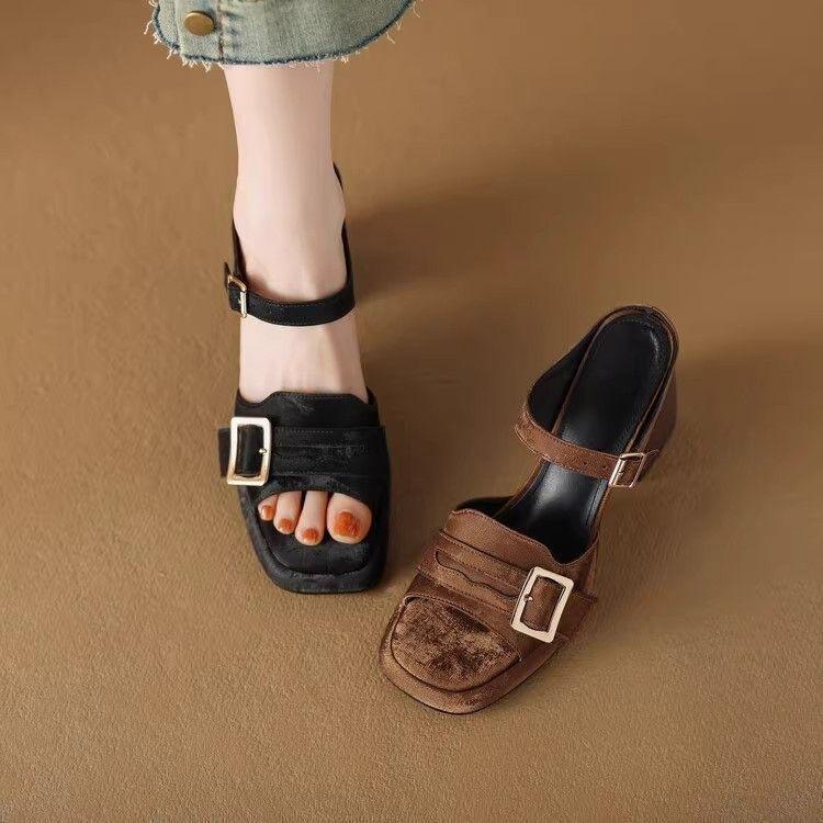 Burst slippers premium outer wear 2025 retro square head open-toed belt buckle one-word sandals brown thick heels high heels