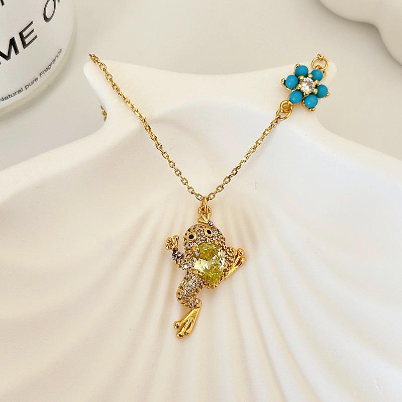Full Diamond Frog Necklace Creative Cute Unique Clavicle Chain Light Luxury Fashion Trend Versatile Necklace
