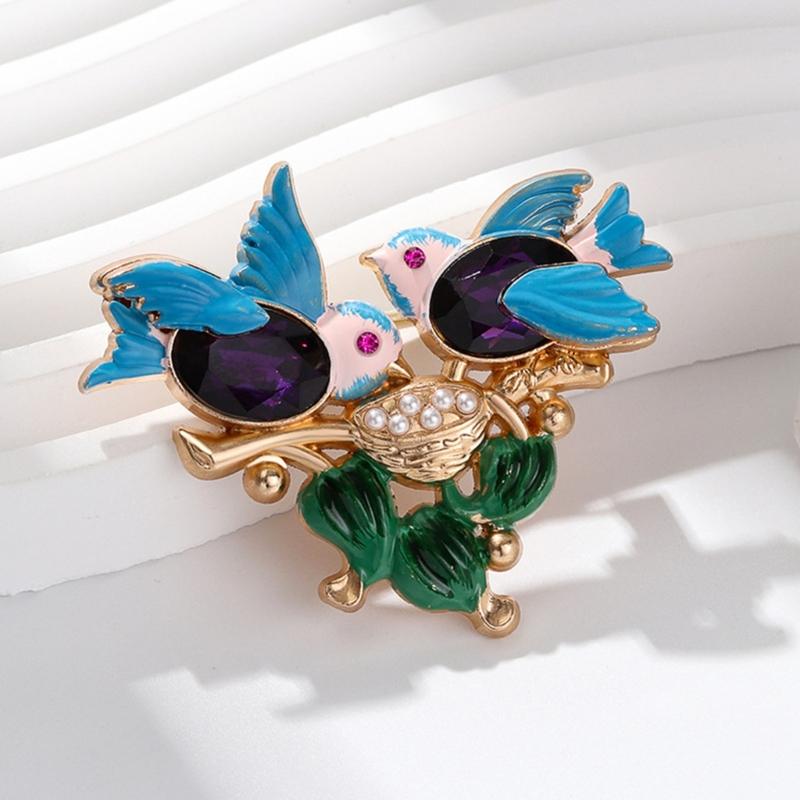 Stylish Alloy Bird Pin With Sturdy Plating Portable for Outfits Bags and Gift Giving