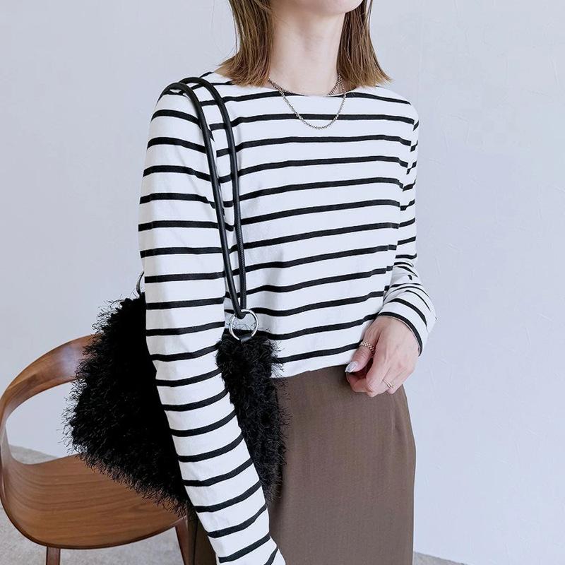 New Striped Women's Long-sleeved T-shirt In Autumn Japanese Simple Niche Casual and Versatile Round Neck Sweater Top