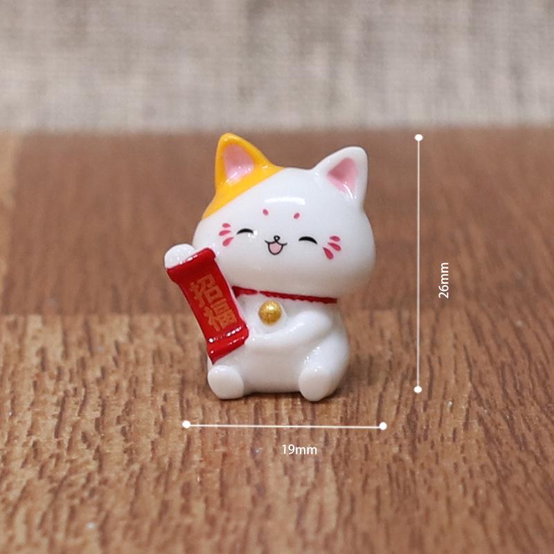 Lucky Cat Moss Resin Ornament for Car or Desktop Decor