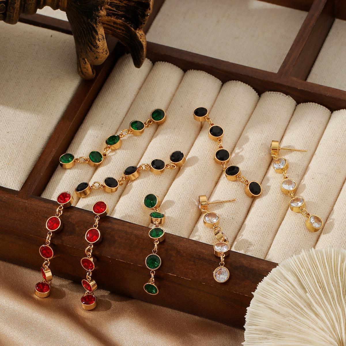 

18k Gold-Plated Tassel Earrings with Colorful Diamond Accents алмаз/зелёный
