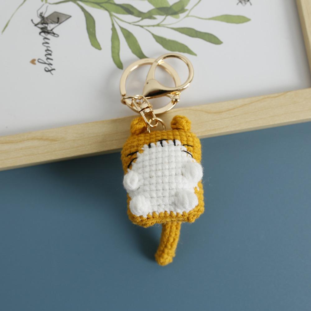 Hand-woven Cute Cat Keyring Crochet Cute Animal Pendant Lovely Exposing Belly Cat Keychain  Gifts