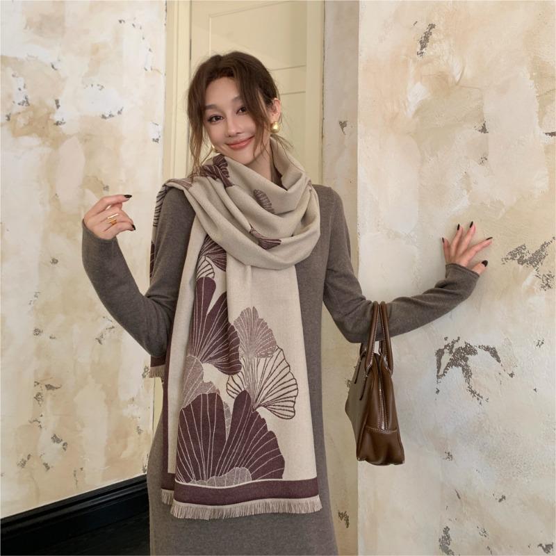 Autumn and winter new ginkgo biloba double-sided jacquard shawl women's high-end casual warm scarf couple atmosphere scarf