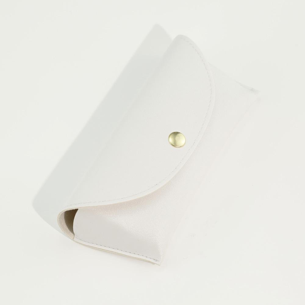 Retro Minimalist Leather Eyeglass Pouch: Soft and Portable Sunglasses Case with Anti-Pressure Design