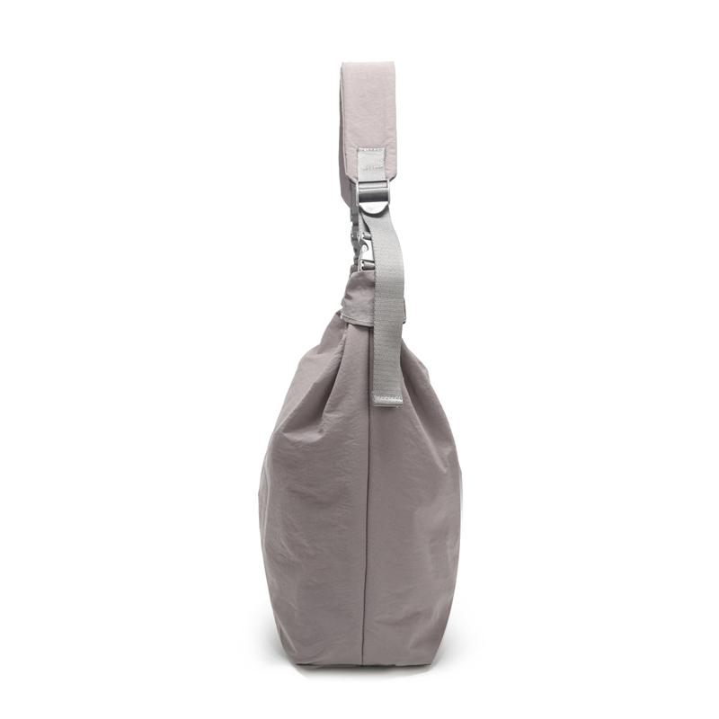 Lightweight Crossbody Bag Unisex Sports Commuter Shoulder Bag