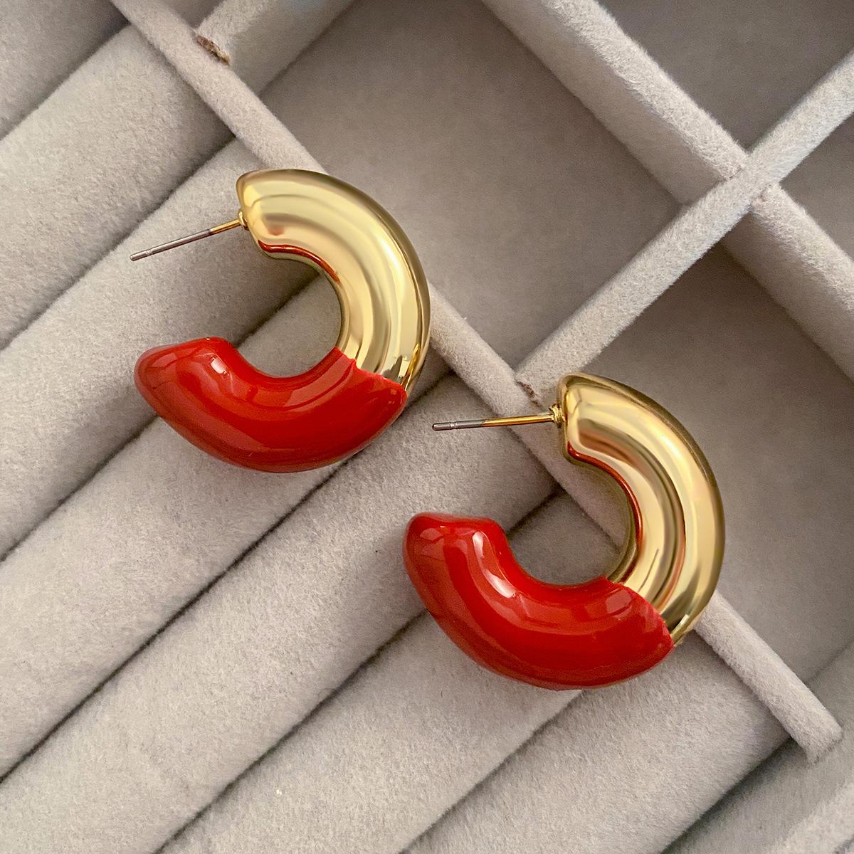 Jewelry Retro Drip Oil C-Shaped Earrings Design Sense Ear Buckle Women S Simple Metal Personality Earrings