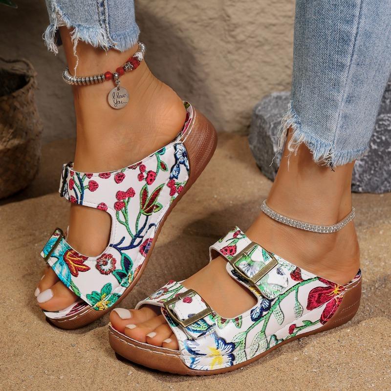 Fashion Women Slippers Wedge Outdoor Fashion Beach Shoes 2025 Summer Buckle Comfortable Anti Slip Flower Trendy Slippers Chanclas Mujer