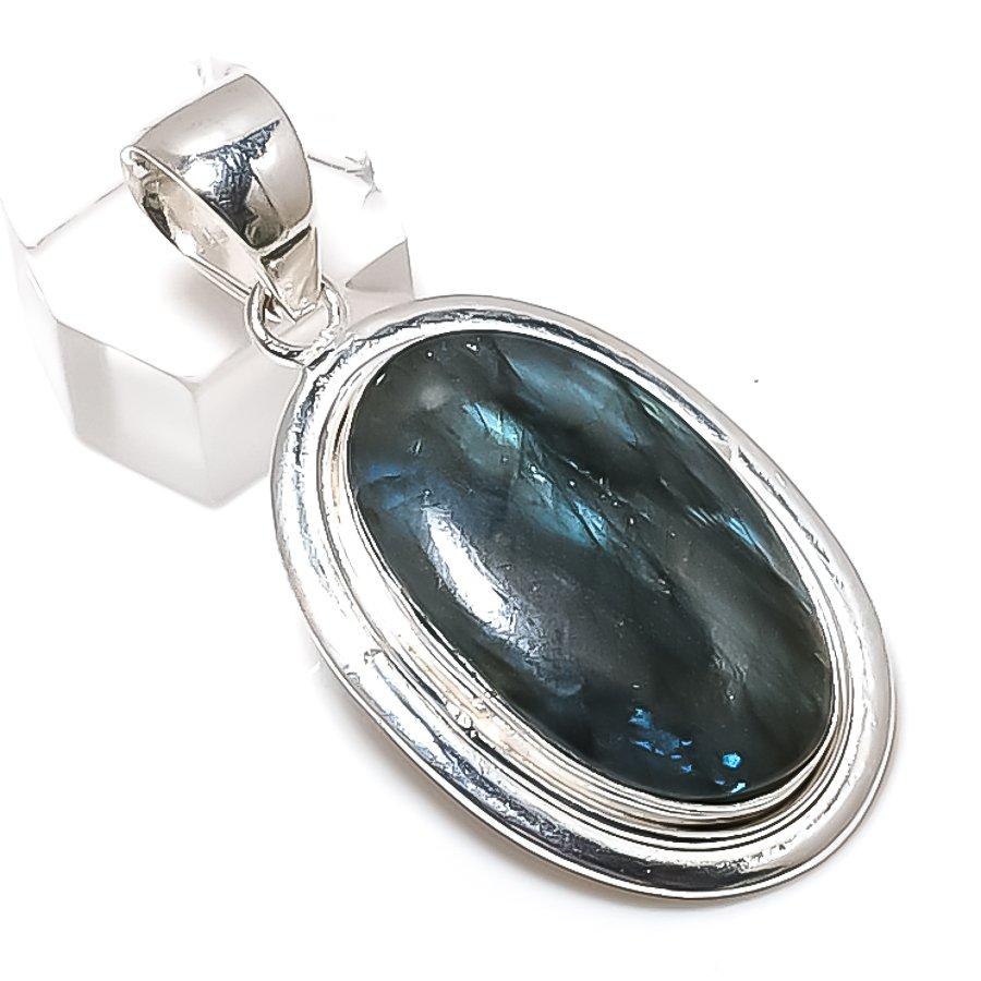 

Natural Labradorite Gemstone 925 Sterling Silver Jewelry Pendant 2.05 I6S85