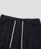 AGOD Double-Pleat Elastic String Bermuda Shorts [Black]