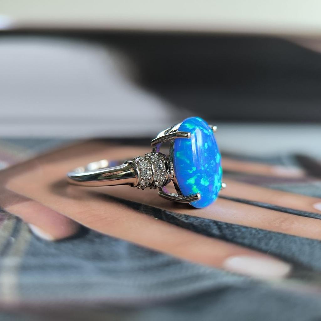 Серебряное кольцо с опалом 2.617ct, вес изделия 3,98 гр (2192329)