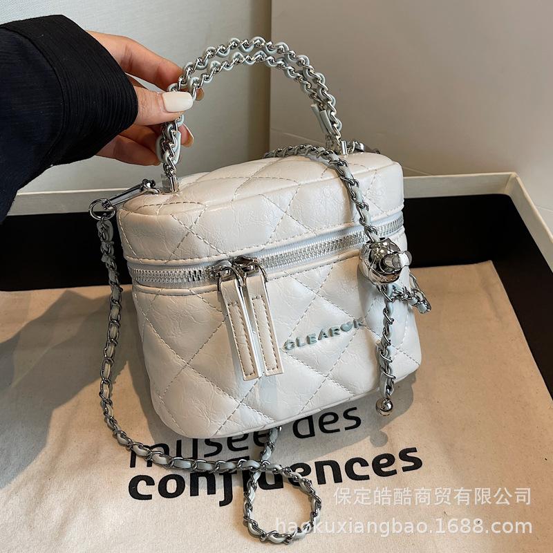 Premium mini bag women's 2025 new spring and summer niche diamond chain single shoulder messenger bag portable bucket bag