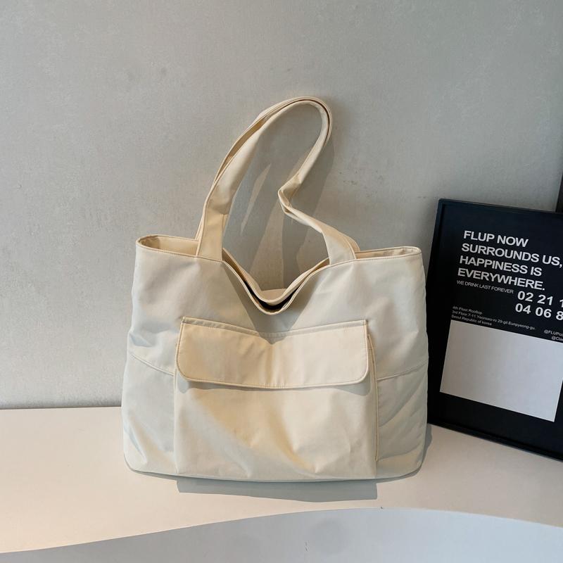 Lightweight Handbag Women Large Capacity Travel Tote Bag Short Trip Commuter Underarm Bag