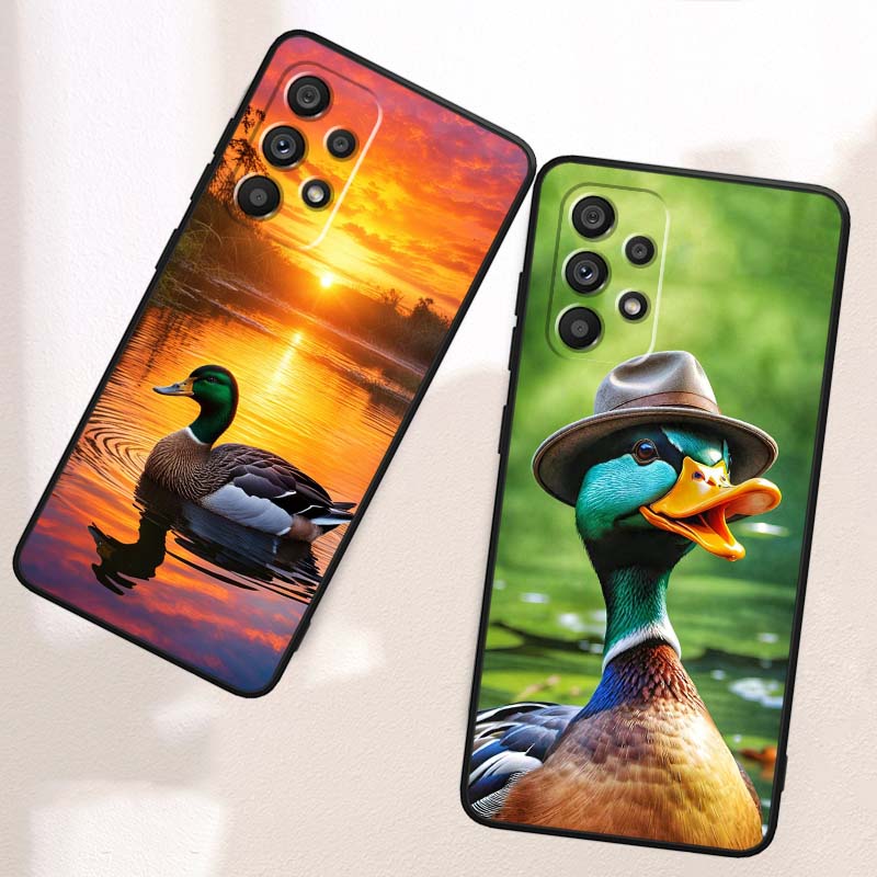 Cartoon Anime Entenmuster für Samsung A41 A35 A34 A33 A32 A25 A24 A23 A21s A06 A05 A04 A03 Note 10 20 Ultra 5G Schwarze Handyhülle