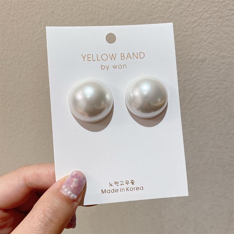 Purchasing large pearl stud earrings, simple fashion temperament pearl earrings
