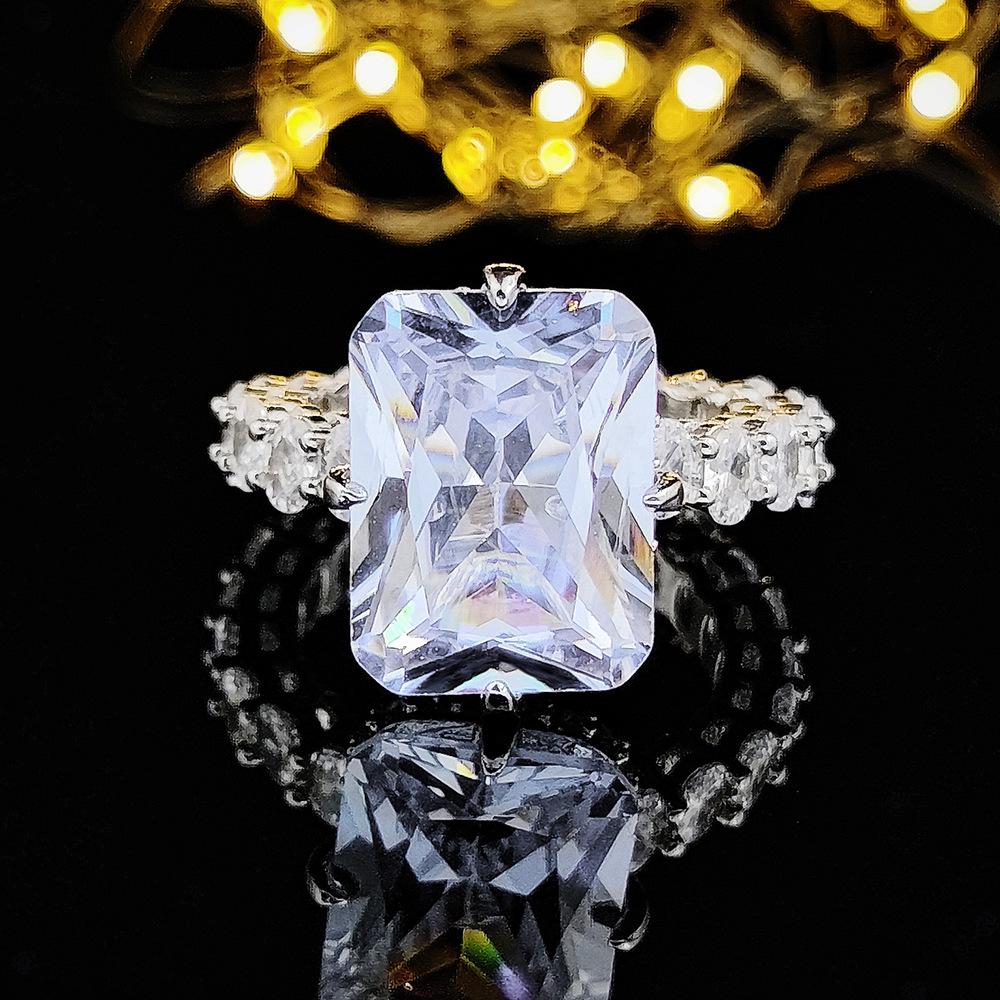 Bague de Bijoux Carrée Large Élégante Européenne et Américaine en Zircon