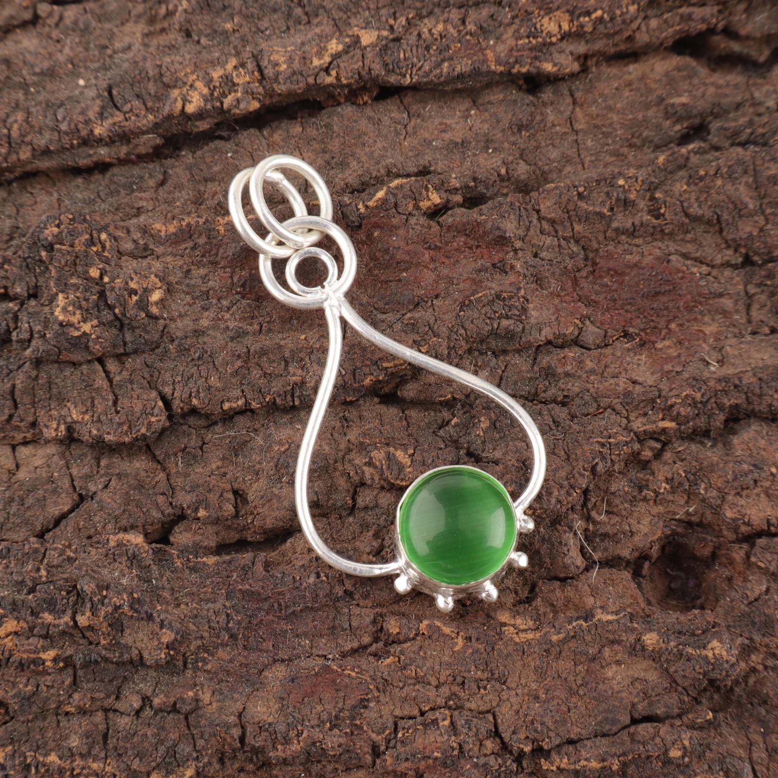 

Friendship Day Deal Natural Green Cat S Eye 925 Sterling Silver Trendy Pendant PP-40-44