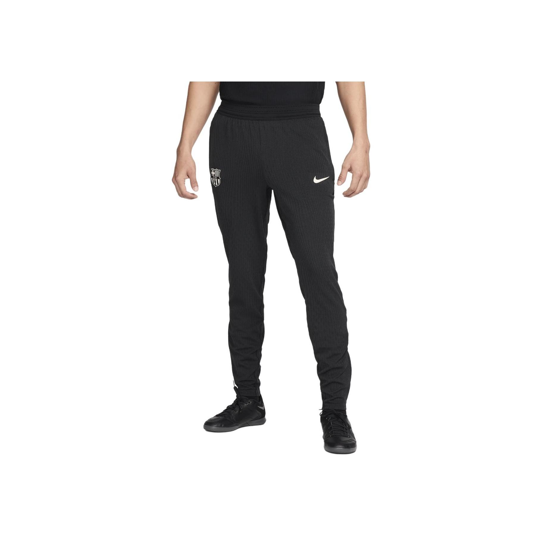 

Nike Dri-FIT ADV Football Knit Pants With Badge Design Men Pants Black FN9306-010 L