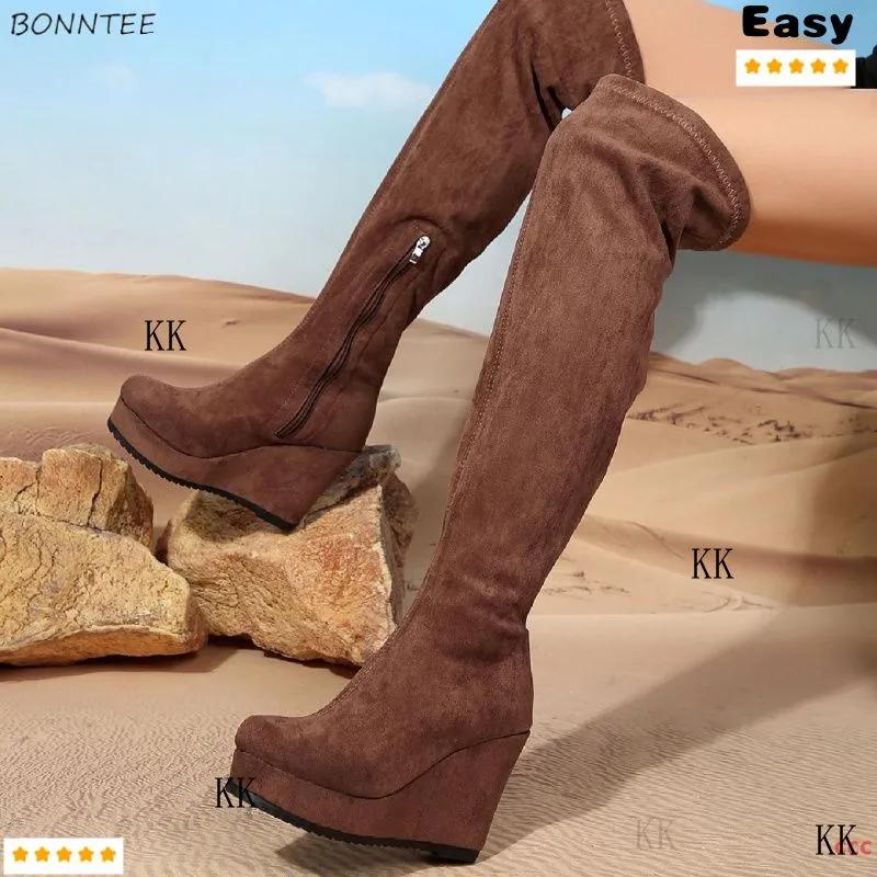 

Женские высокие сапоги замшевые на высоком каблуке осенне-зимние новые на платформе танкетке ботинки челси женские массивные ботфорты 38