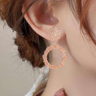 1 Pair Geometric Statement Earrings Vintage Style Sparkling Alloy Large Hollow Ring Women Girls Hoop Earrings Fashion Accessories Gift