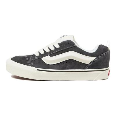 Knu-Skool Pig Suede - Grey Unisex Sneakers VN000CS0BGF