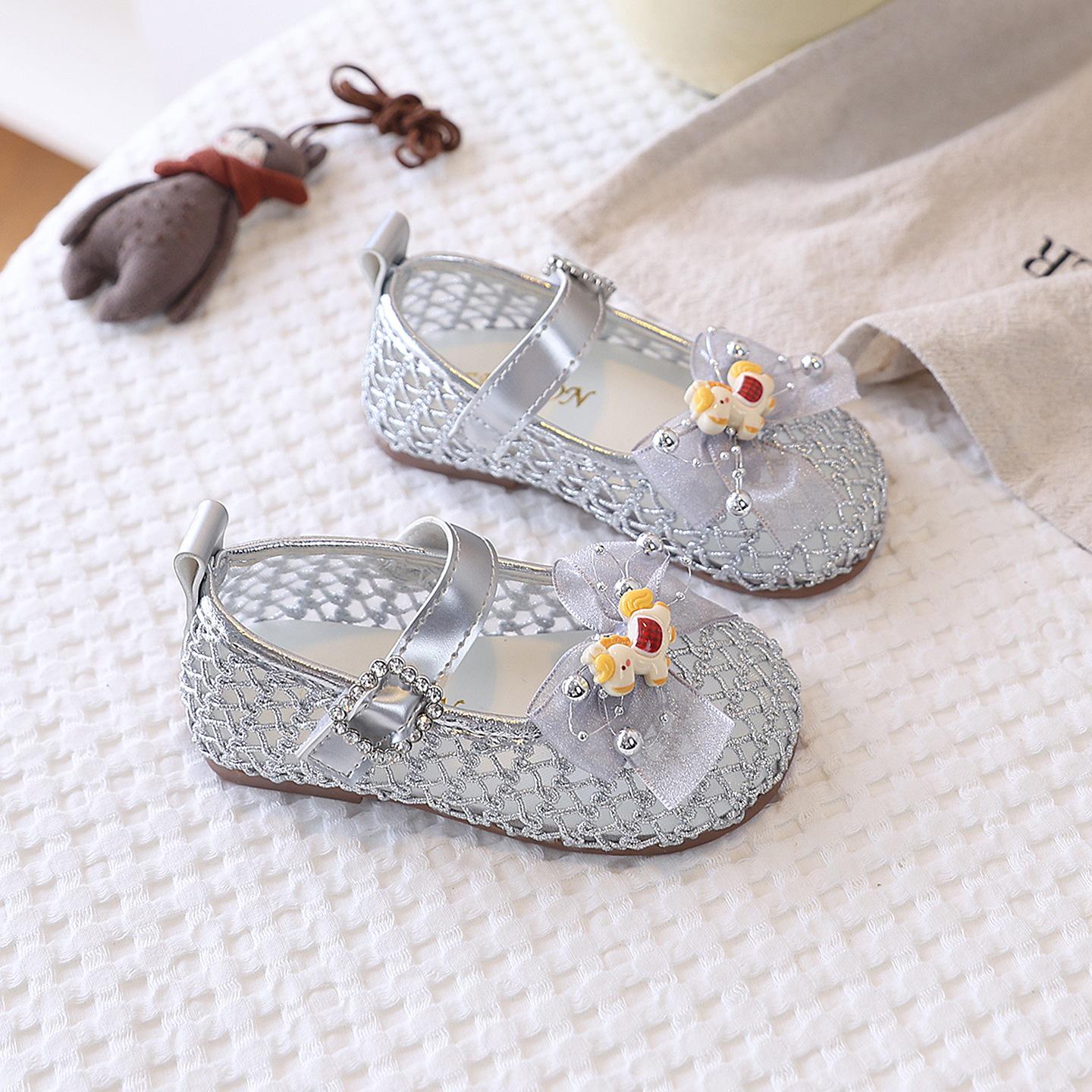Girls  Roman Style Soft Sole Closed-Toe Princess Sandals - Pastoral and Trendy for Spring/Summer 2026 25 серебряный